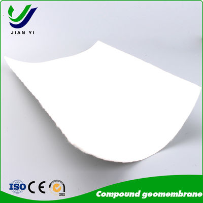 Geomembrana composita in HDPE con elevata resistenza alla trazione e alla foratura
