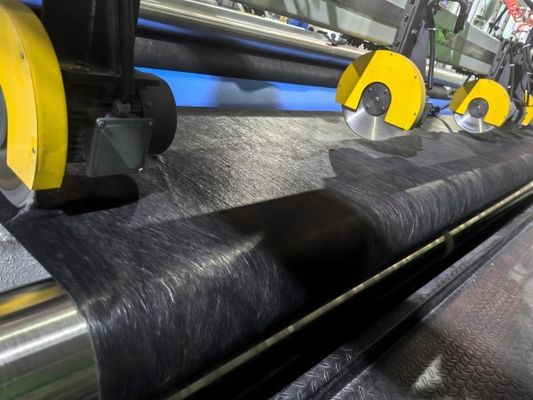 Geotessile in fibre lunghe nere Alta resistenza alla trazione e resistenza alla foratura per strutture edilizie