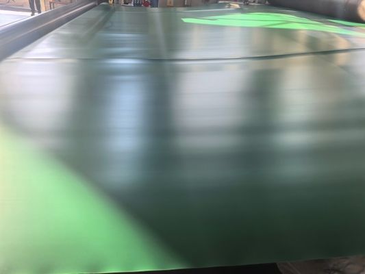 Geomembrana liscia in HDPE nero e verde con stabilità chimica e resistenza all'invecchiamento