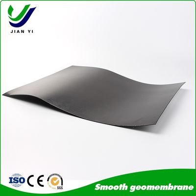 Geomembrana liscia in HDPE resistente agli acidi e alle alcali, resistente alle lacrime per il progetto di ingegneria anti infiltrazione