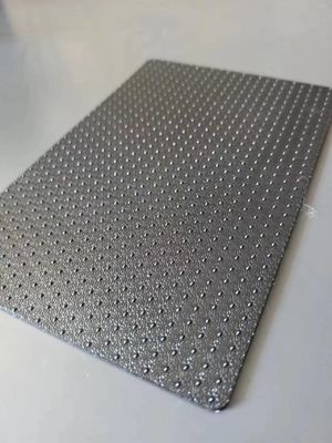 Processo di produzione avanzato di geomembrana di tessitura in HDPE per ingegneria ambientale