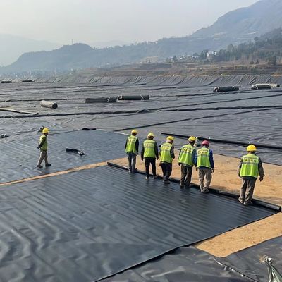 Geomembrana liscia in HDPE con eccellente resistenza chimica per l'anti-siccaggio nelle discariche e nell'allevamento agricolo