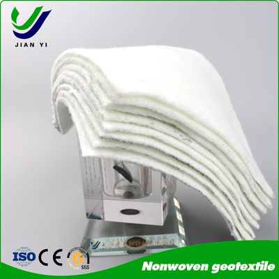 Resistenza ai raggi UV Fibra di base Geotessile Permeabile all'acqua 100-800 grammi/m2
