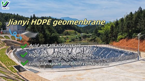 Geomembrana liscia in HDPE impermeabile con stabilità chimica e durata per una protezione duratura