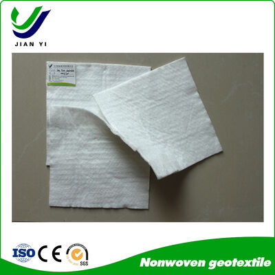 Geotessuto in fibra discontinua ad alta permeabilità all'acqua con eccellente resistenza alla perforazione e ai raggi UV per progetti infrastrutturali